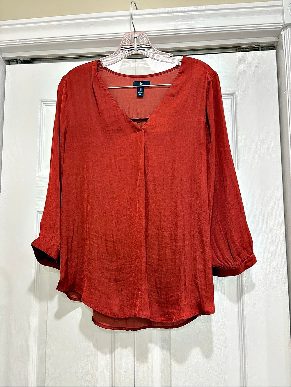 Gap Burnt Orange V-Neck Blouse Size Small Like New